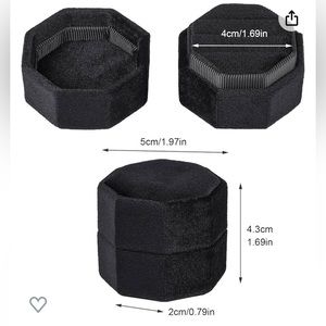 BRAND NEW felt ring box with two slots